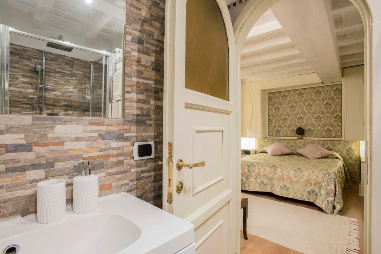 Trevinestrome - Exclusive Trevi Fountain View Apartment Buitenkant foto